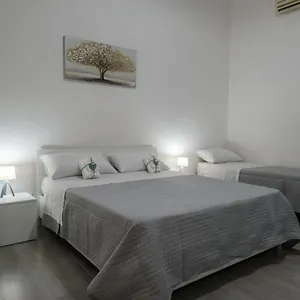 Martins Apartament Palerme
