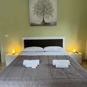 Rua Formaggi Apartment
